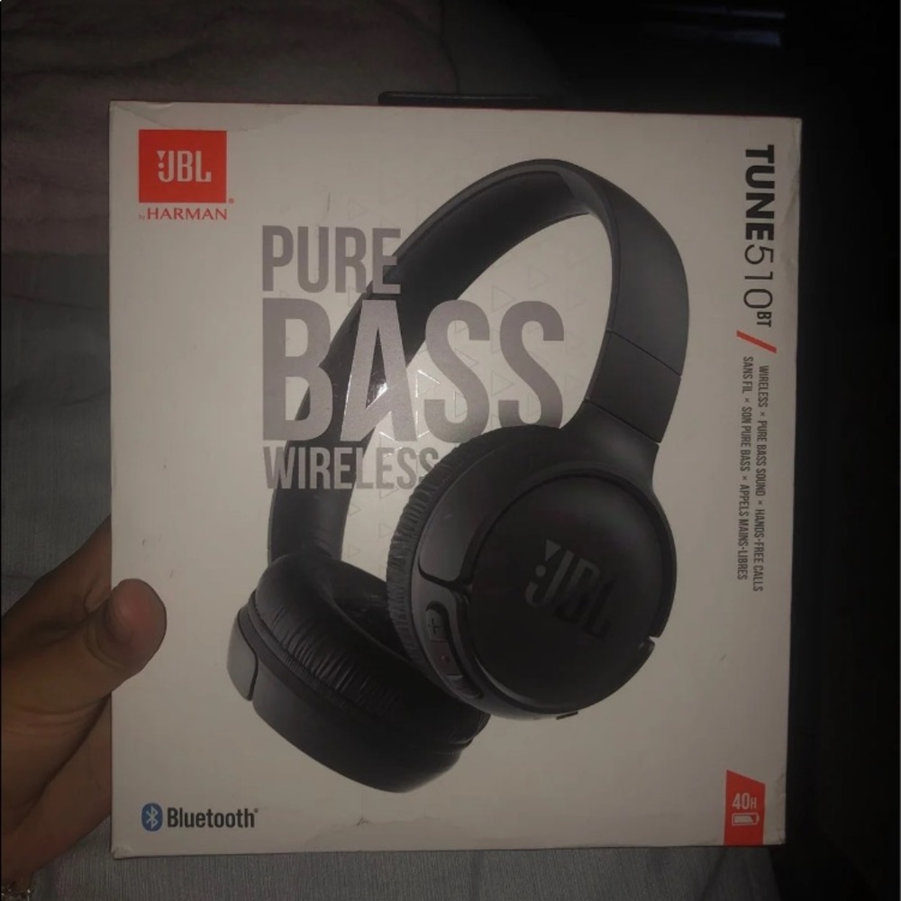 Bluetooth headphones